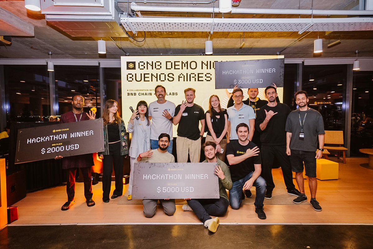 mbcse50's tweet image. Got a good start to @EFDevcon. Solo hacked and won the @BNBCHAIN Hackathon. Got to pitch to investors and an amazing audience.