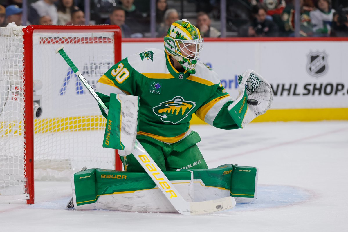mnwildPR's tweet image. Jesper Wallstedt’s shutout streak of 175:12:
*Longest by a rookie in team history, 4th longest overall
*Longest shutout streak by NHL rookie since 2015 (John Gibson, 184:30)
*95 consecutive saves - 3rd most in team history
*Home shutout streak of 154:03 - 4th longest in team…