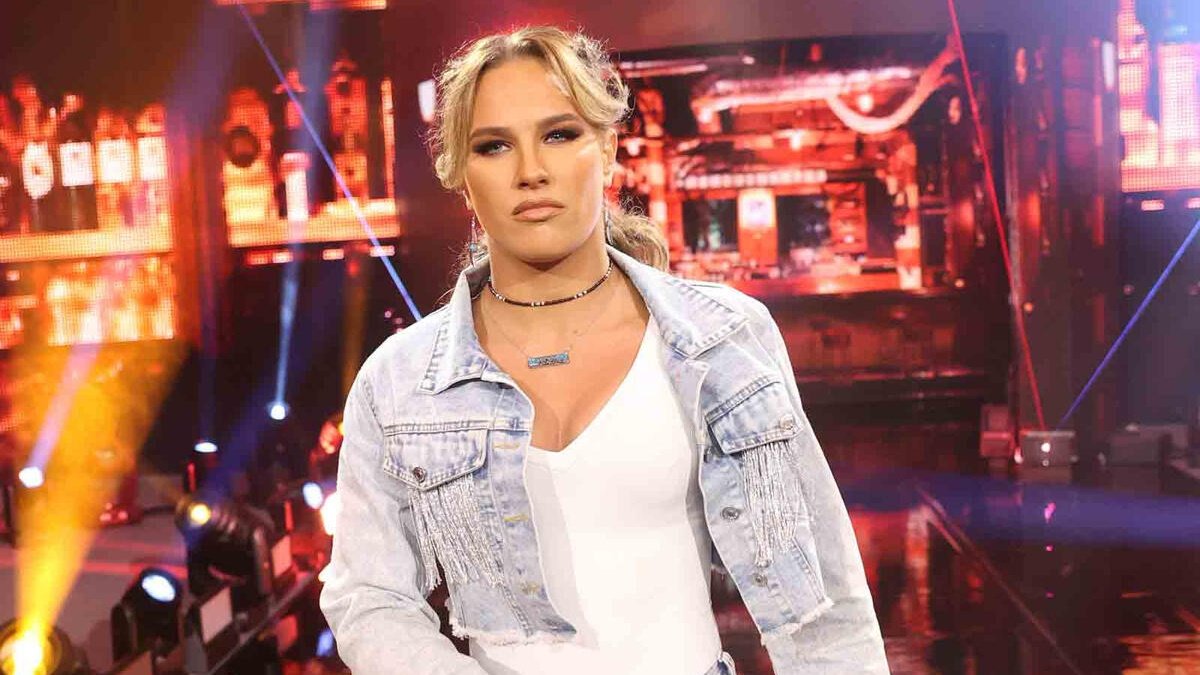WrestleTalk_TV's tweet image. WWE NXT star Brooks Jensen names his top 10 favorite women&apos;s wrestlers of all time ⭐️

- Rhea Ripley
- Meiko Satomura
- Awesome Kong
- Gail Kim
- Ivory
- Alba Fyre
- Fallon Henley
- Bull Nakano
- Aja Kong
- Charlotte Flair