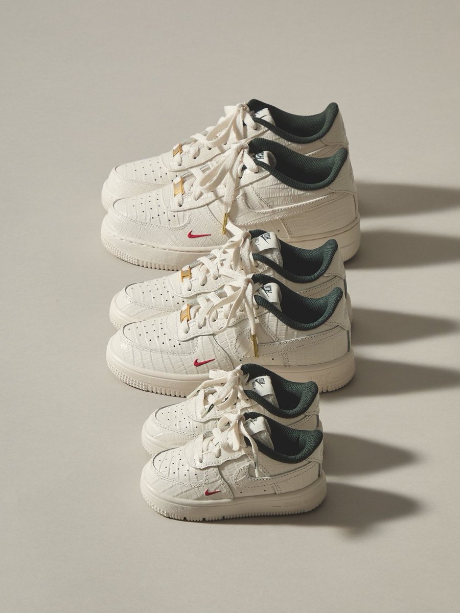 JustFreshKicks tweet media