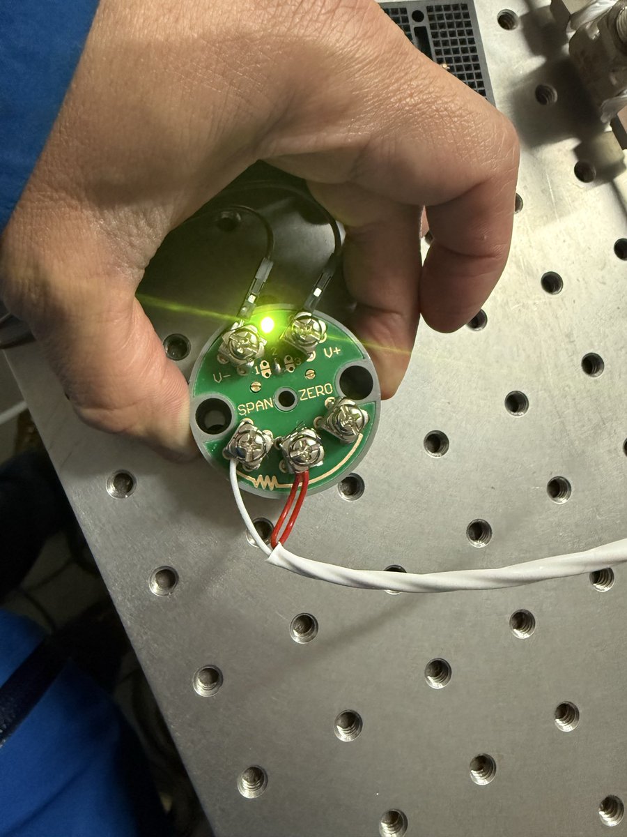 tortillaraised's tweet photo. First time working with RTDs instead of thermocouples. RTD —> Converter —> DAQ. I’m installing RTDs into a gas flow system to automate gas-flow temperature data acquisition. Took me a while to figure out the wiring haha https://t.co/kZw8Xinx9g