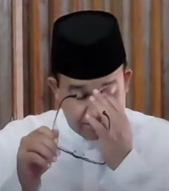 fadhliroro's tweet photo. @aniesbaswedan @tokopedijee Kamu kenapa? 
Anis anis https://t.co/TDTrBoUUlA