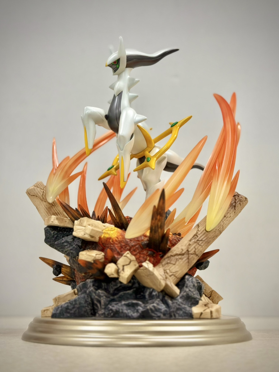 ポケモンセンターオリジナルフィギュア「アルセウス」 神々しさという