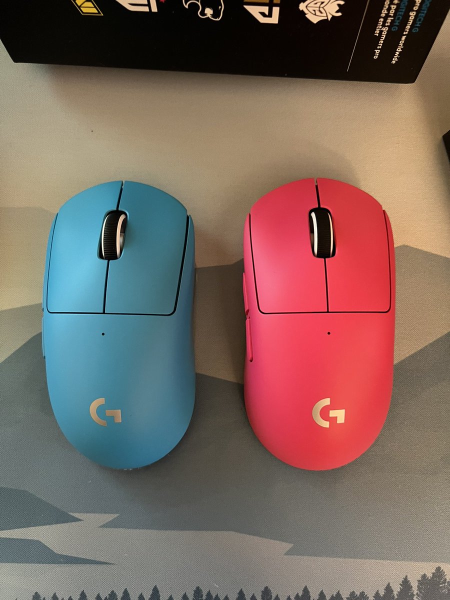 Stellurs_'s tweet image. Just got the coolest mouse ever! 

The Logitech Pro X Superlight 2!!! LIMITED EDITION CYAN!!!

IT SO PUUURRTTYYY!!!!

#Logitech #Cyan @LogitechG