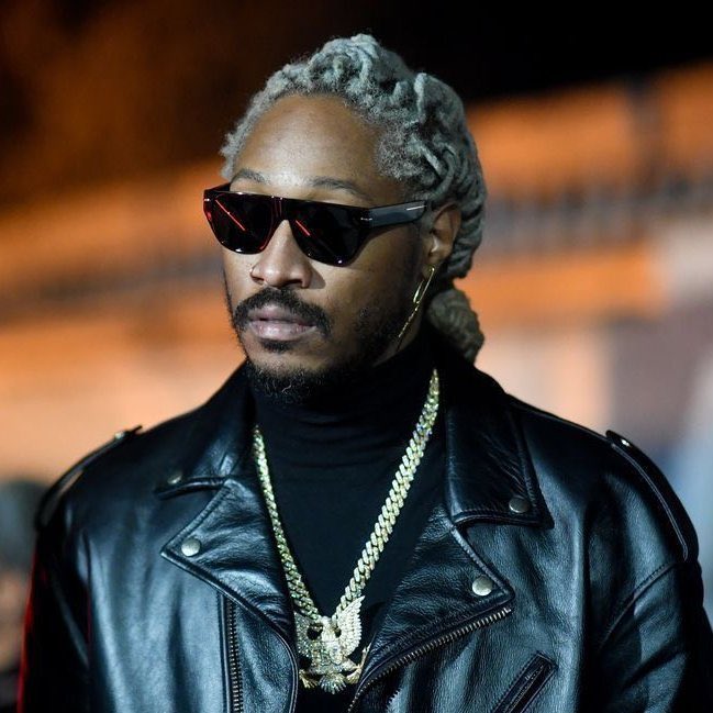 HipHopAllDayy's tweet image. Happy Birthday to the legendary Future, who turns 42 today 🎈

▫️3X GRAMMY winner
▫️49B+ Spotify streams
▫️140M+ RIAA certifications
▫️50+ platinum plaques
▫️11 #1 career albums
▫️220+ Hot 100 entries
▫️2nd most charting songs of any rapper
▫️Only artist to release 3 #1 albums in…