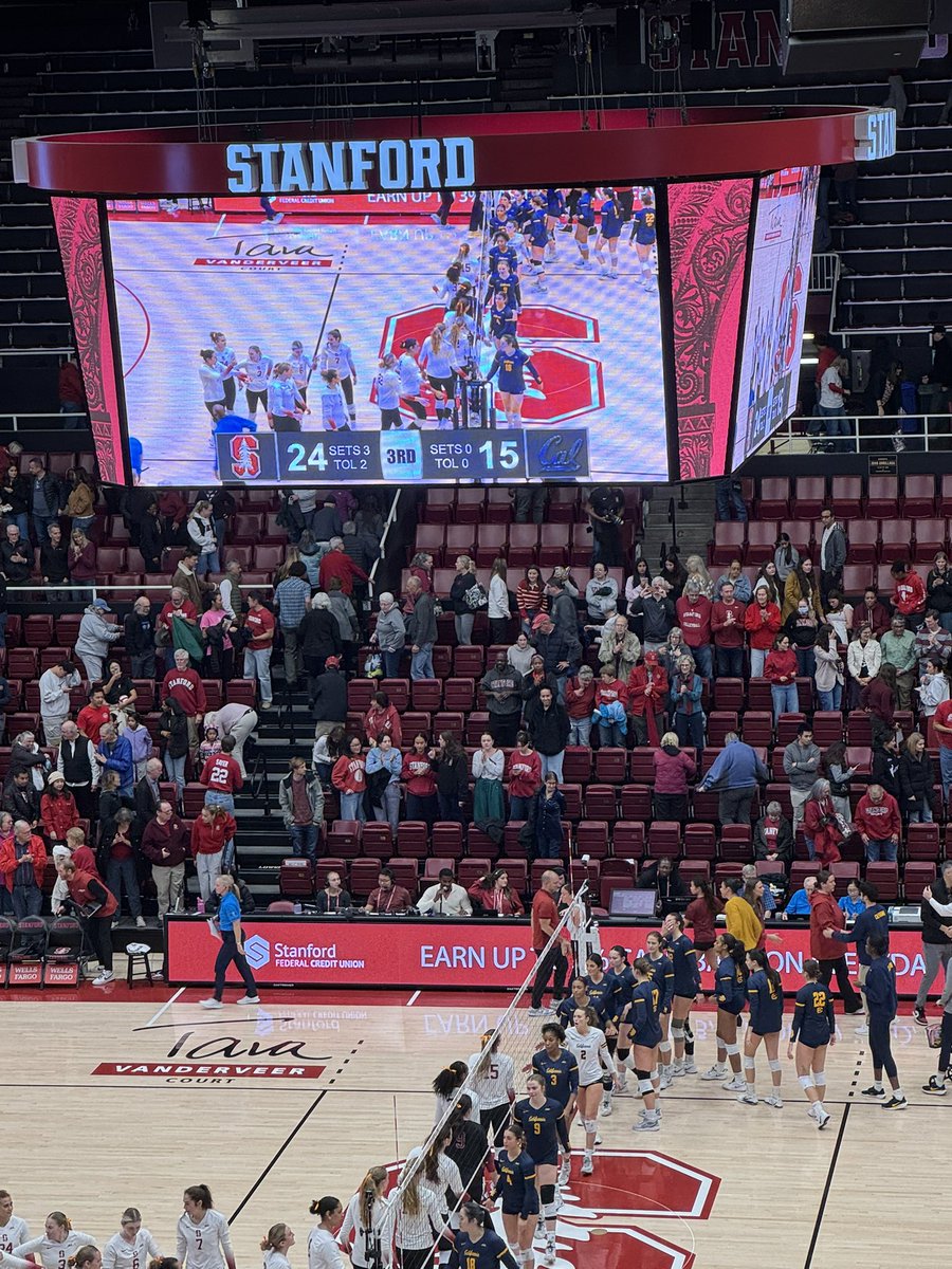 slamdunk406's tweet image. No. 5 Stanford gets a 3-0 (25-15, 25-12, 25-15) sweep over Cal. Julia Blyashov led the way for the Cardinal with 14 kills &amp;amp; 10 digs while hitting . 361. Lizzy Andrew had 9 kills while hitting .600. Dominant win over the Bears. 

#Stanford #Cal #ACCWVB