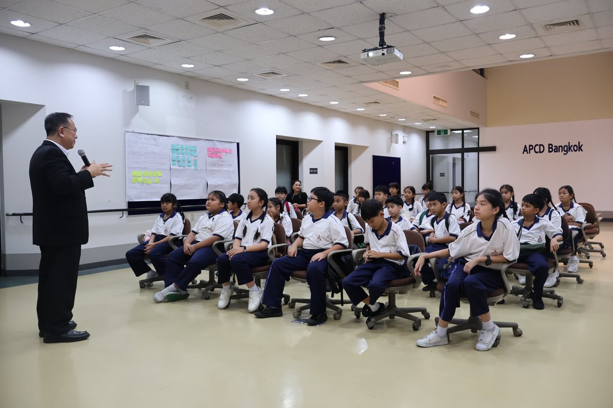 APCDAsiaPacific's tweet image. APCD&apos;s Mr. Piroon Laismit welcomed 76 fourth-graders &amp;amp; teachers from Somapanawamin School on Nov 19 for a 3-day disability inclusion program. Students join workshops with staff with disabilities, including cooking activities with Thai Yamazaki chef! 🌟
#APCD #Inclusion