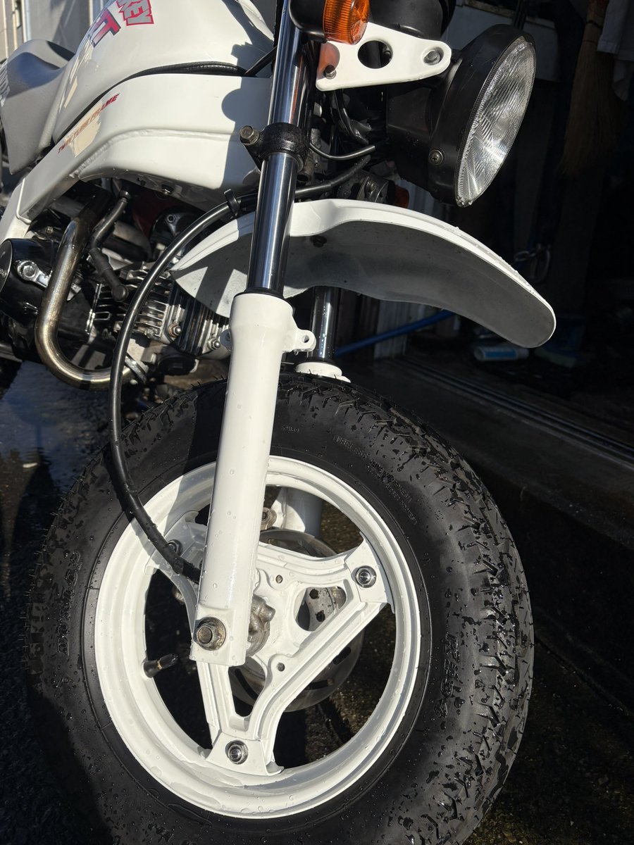 sampo_88dohc's tweet image. 洗車するとめっちゃ綺麗