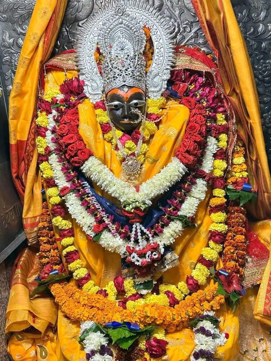 ┈┉┅━❀꧁ω❍ω꧂❀━┅┉┈
माई शारदे भवानी के मैहर से,,,🚩
आज दिनांक 20/11/2025, दिन गुरुवार 
प्रातः कालीन दिव्य श्रृंगार आरती दर्शन,,,,,
जय माँ शारदा भवानी मेहरा वाली।।
#mashardamaihar
┈┉┅━❀꧁ω❍ω꧂❀━┅┉┈