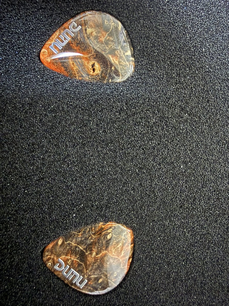 seventhgaia's tweet image. 空港に着いてからは爆速だった😂
明日着だったのが今日DaVinci着弾✨
HifiGoさん、素早い配送ありがとうございます🙇‍♂️

して、気になっていたFPガチャですが
渋めと赤みも良いなぁと思っていたんですが少し混じっており
個人的に大当たり🎯かも🤩

これからエージングしていきます😋
#DaVinci
#イヤホン