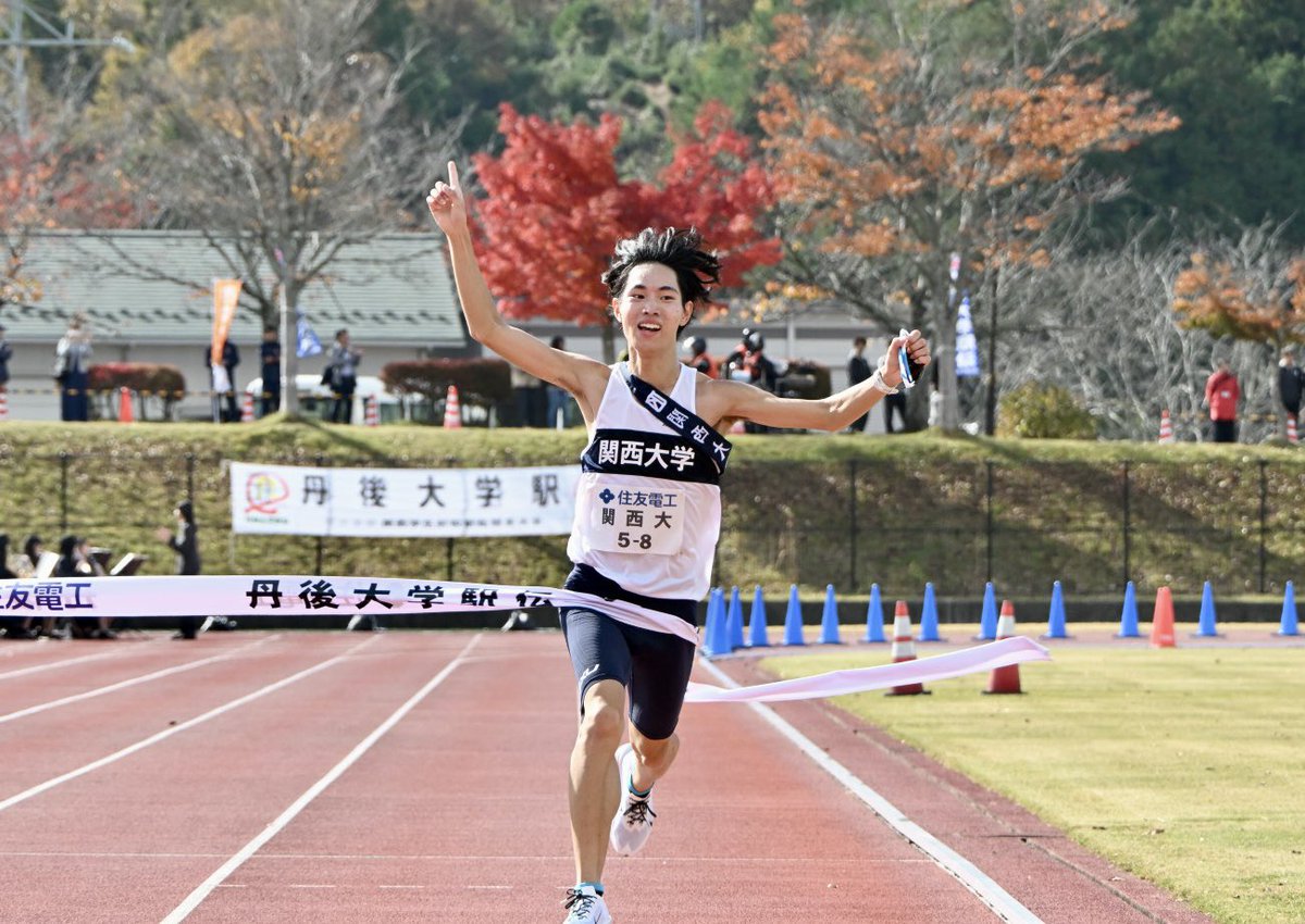 丹後大学駅伝のアルバムです。1区
〜ゴールと開閉会式最後に少し。前の区間でゆっくりしすぎて先頭ちゃんと撮れなかったり、中継バイクと重なってちゃんと撮れなかったり、10分程度で次の区間へ移動したので撮れなかったり。開会式と閉会式は最後に少しあります。496枚

flickr.com/gp/63675262@N0…