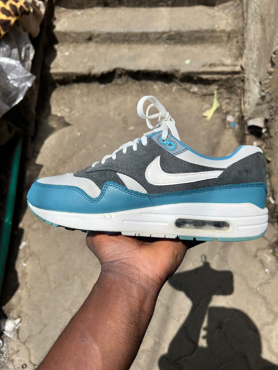 Tyler_mbaya's tweet image. Clean and nice mtush kicks available

Price Sh 1500-2000/=

Call or WhatsApp me on 0712560021

I do Deliveries countrywide 🛍️