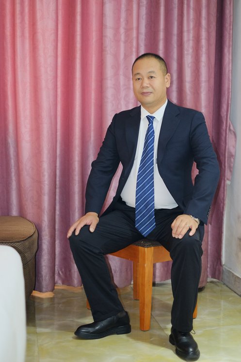 红颜中老 tweet media