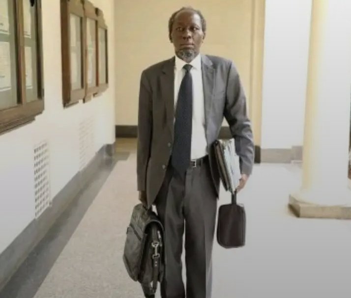 Bwana millionaire wacha niweke virago kwa staffroom kisha tupatane darasani unishow propagander ni nini