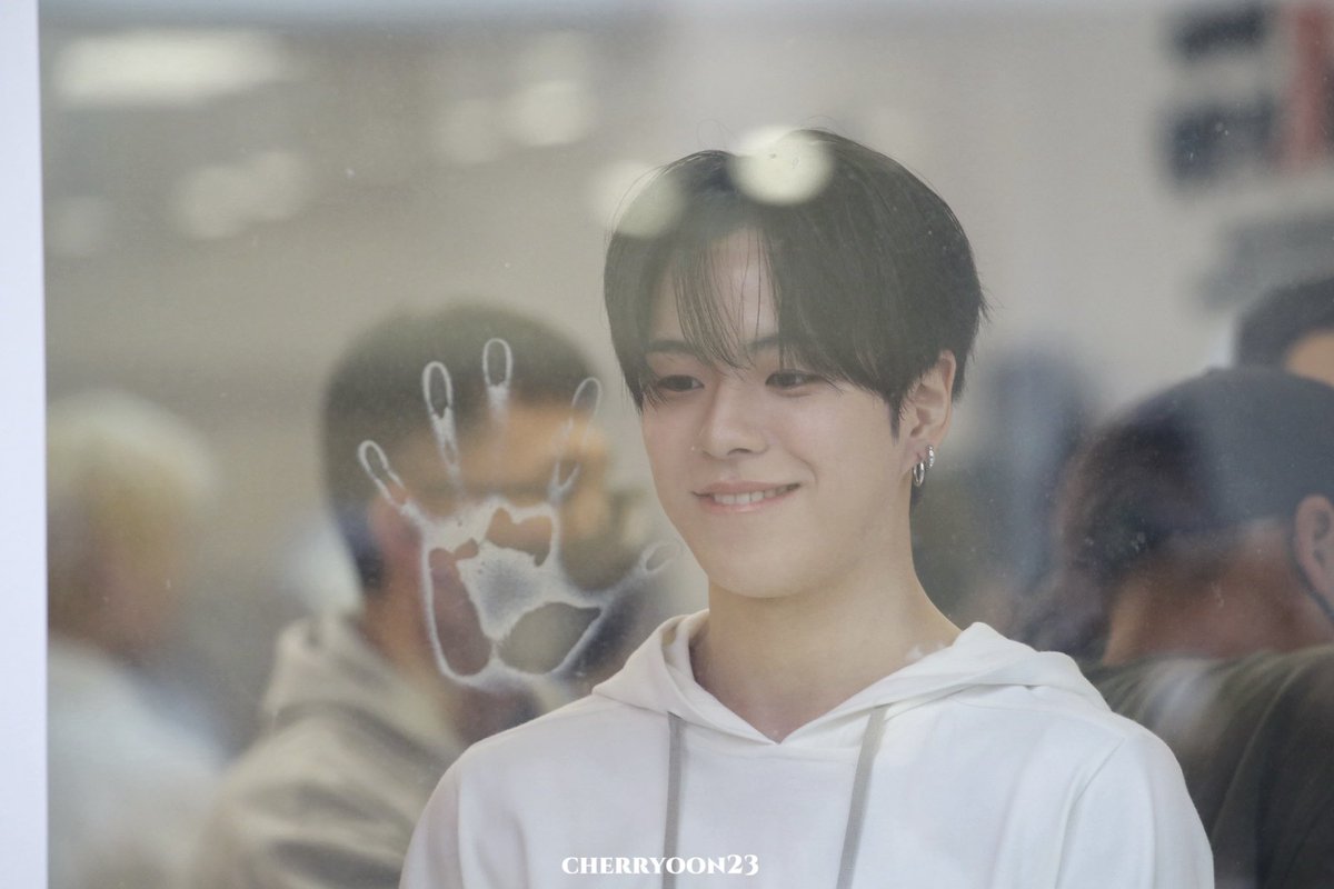 251120

완전 만족해ㅋㅋㅋ

#윤재혁 #ジェヒョク #YOONJAEHYUK 
#트레저 #TREASURE