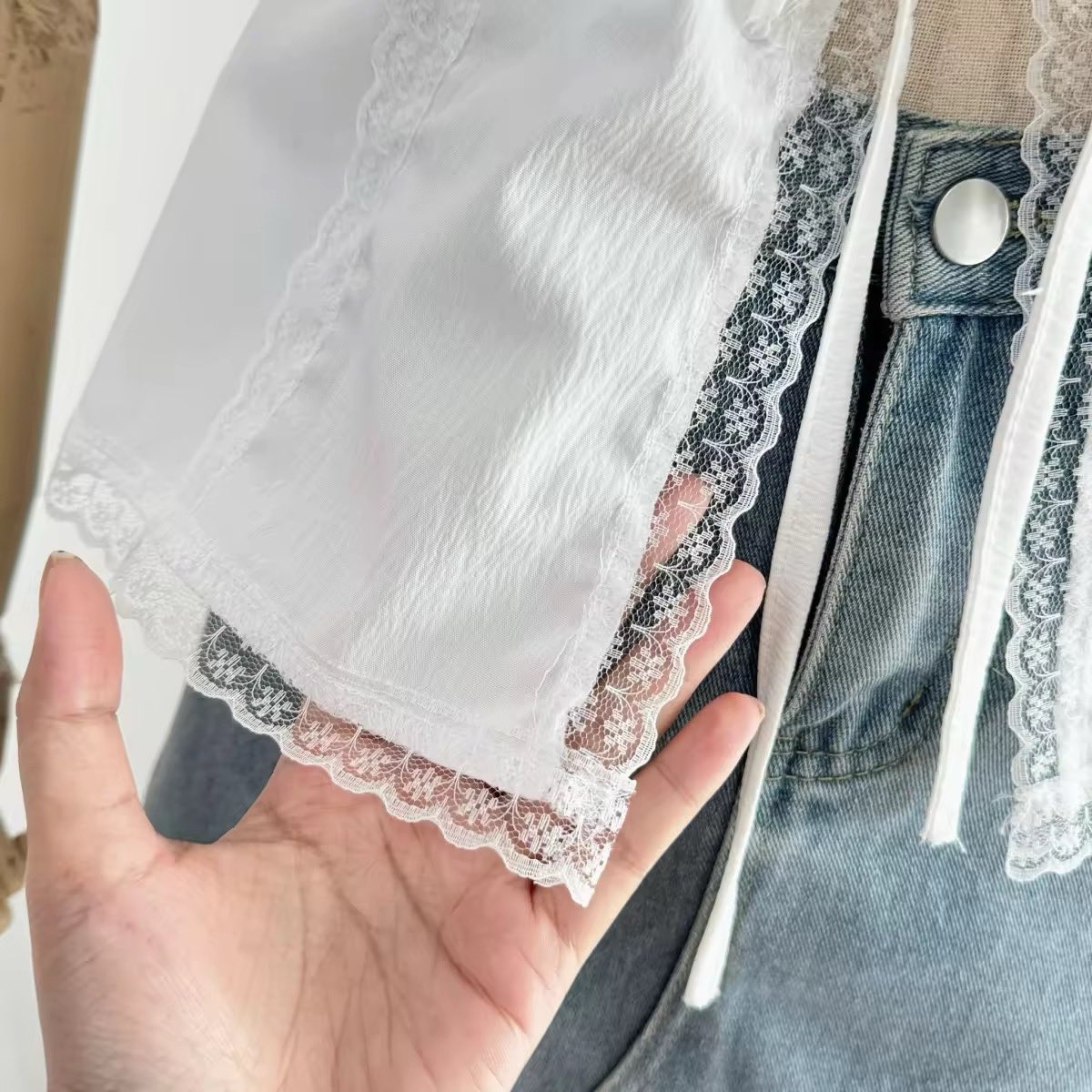 thxorders's tweet image. ปล่อยต่อเสื้อตัวนี้ค่ะ มือ 1️⃣ สภาพใหม่กริบ แค่ลองเฉย ๆ ค่ะ เสื้อแขนตุ๊กตา ผ้าครัช 1️⃣2️⃣0️⃣ รวมส่ง (พร้อมโอนลดได้น้า) สอบถามก่อนได้ค่าา #ส่งต่อเสื้อผ้ามือ1 #เสื้อเวียดนาม #ส่งต่อ #ส่งต่อเสื้อผ้า #ส่งต่อเสื้อผ้ามือสอง #เสื้อผ้ามือสอง #เสื้อผ้ามือสองสภาพดี #เสื้อผ้ามือ2