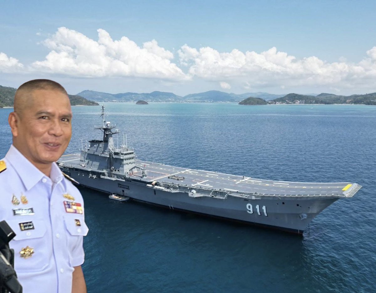 WassanaNanuam's tweet photo. เรือบรรทุก โดรน!!
.
“ผบ.ทร.”สั่งใช้ เรือหลวงจักรีนฤเบศรเป็น บก.ลอยน้ำ 
จาก เรือบรรทุก ฮ เป็น
บรรทุกโดรน-UXV  พร้อมระบบแอนตี้โดรน
พร้อมรบป้องกันชายแดนทางทะเล
รับ ศึกเขมร
ลั่น เป็น “ปีแห่งความพร้อมรบ”
ของกองทัพเรือ

.
พลเรือเอกไพโรจน์  เฟื่องจันทร์ ผบ.ทร.
กล่าว  ในโอกาสวันกองทัพเรือครบ 119 ปี ที่ให้ปีนี้เป็น “ปีแห่งความพร้อมของกองทัพเรือ” ว่า  มีแผนที่เสริมภารกิจ ของเรือหลวงจักรีนฤเบศร ￼ ซึ่งเป็นเรือบรรทุก เฮลิคอปเตอร์ของกองทัพ  ทำหน้าที่เป็น  “กองบัญชาการลอยน้ำ”  โดยจะมี โดรน-UAV ยานไร้คนขับ  และ UXV  ทั้งระบบ รวมแอนตี้โดรน  ด้วย เพื่อสามารถต่อระยะ การบินในพื้นที่ปฏิบัติการ  โดยจะมี  ประจำการ ราว 24 ลำ  ทั้งในส่วน ที่ ทร. มีประจำการอยู่แล้ว เช่น  Schiebel -MARCUS-B  ￼และที่กำลังจัดหา   เพื่อความ พร้อมรบ ในการป้องกันชายแดนทางทะเล โดยมีการจัด หมวดเรือป้องกันชายแดน เป็นระยะ6 ￼เดือน โดยส่งเรือลาดตระเวนในเส้นปฏิบัติการทางทะเลของ กองทัพเรือ ไม่สนใจว่า จะเป็นพื้นที่อ้างสิทธิ์ทับซ้อนของกัมพูชาหรือไม่ ￼