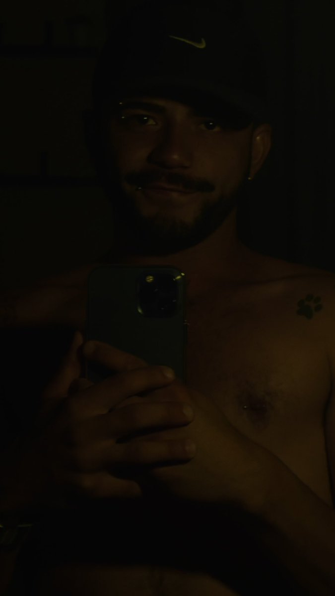 Fernandsdix's tweet photo. Só pq to me sentindo gato pra caralho https://t.co/DAbCU6rsf6