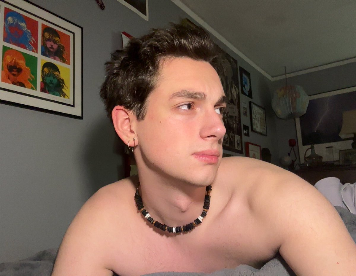 powerswitchhh's tweet image. clean shaven