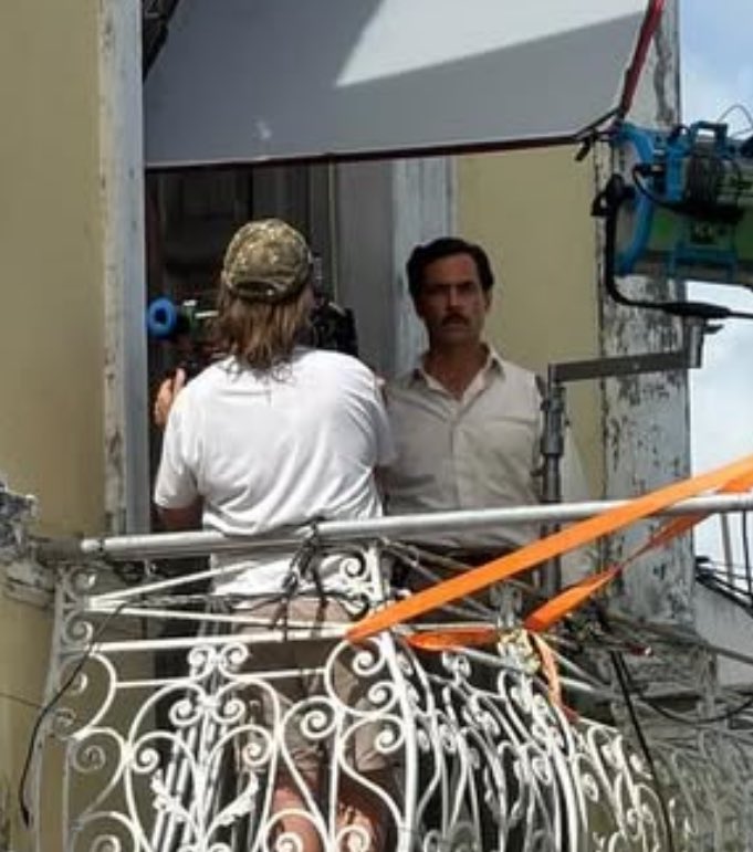 TeamDannyPino's tweet photo. Thanks to some incredible crew members on the #PedroPan set we’ve been able to get a few bts peeks of work that’s happening AND got our first glimpse of Danny!!! We’ve been careful to only share what we’ve been given permission to. This looks like it’s going to be very special! https://t.co/2cIxfczPpI