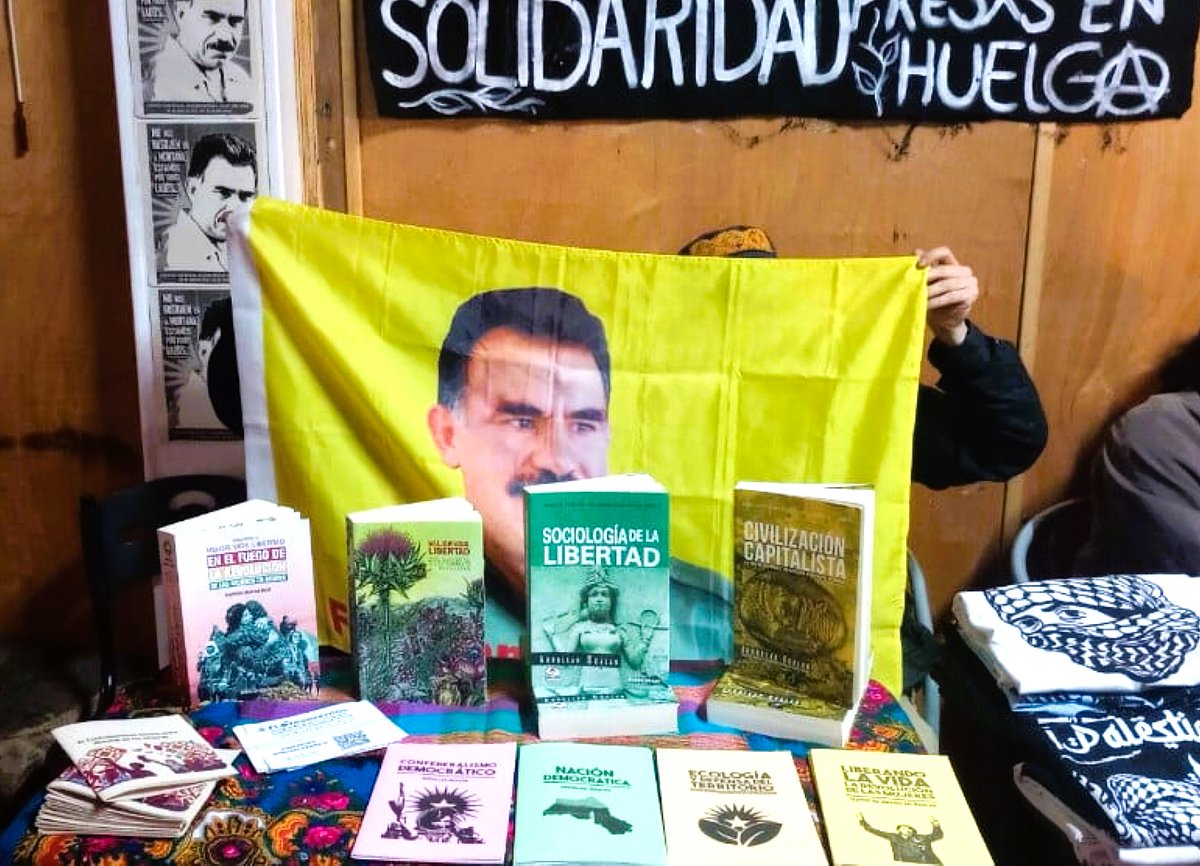 Vigil4Ocalan's tweet image. A support table in Bogotá, 🇨🇴 Colombia