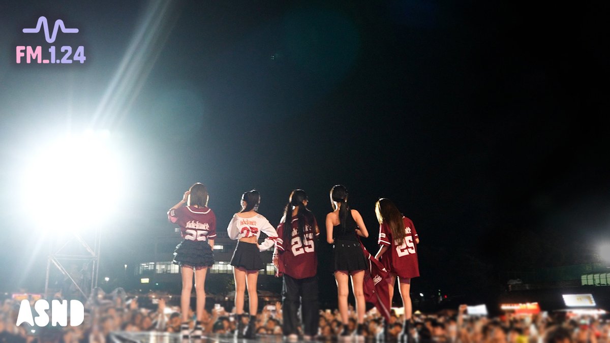 realfromis_9's tweet image. [📺] FM_1.24
[FM_1.24] 다들 놀 줄 아눼😖💞 l 2025 대학 축제 BEHIND 

🖇 youtu.be/IOCcghLQGlA

#fromis_9 #프로미스나인 
#FM_1_24