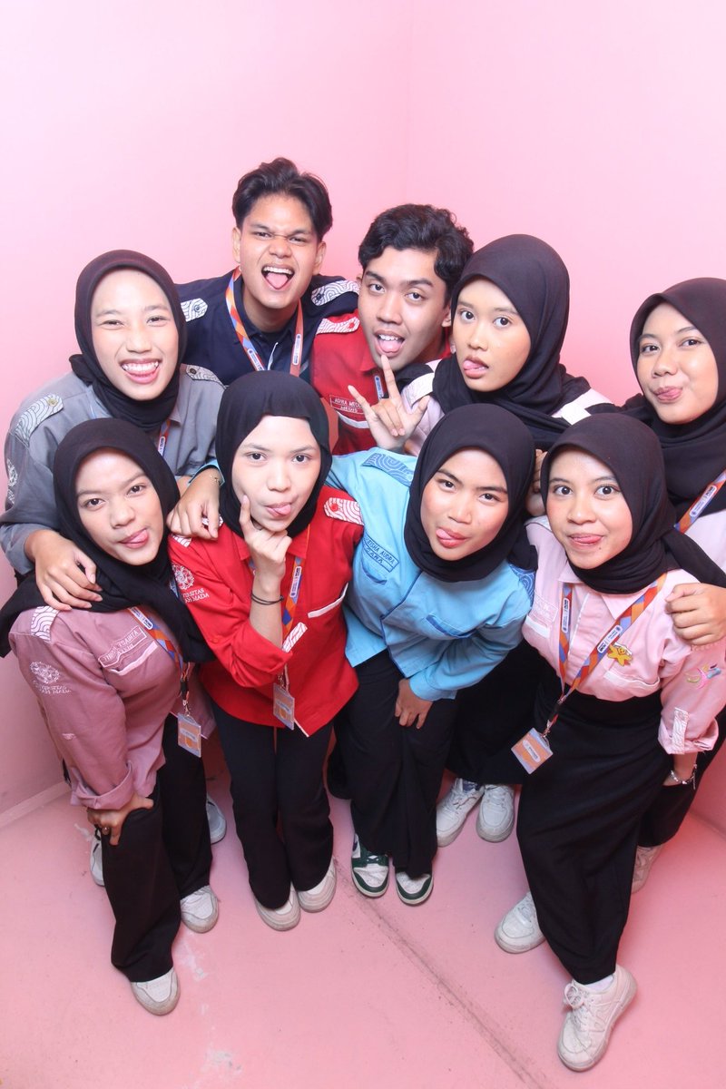 fasshhe's tweet photo. di sini gbs dikasi musik ya https://t.co/KODrGnd13I