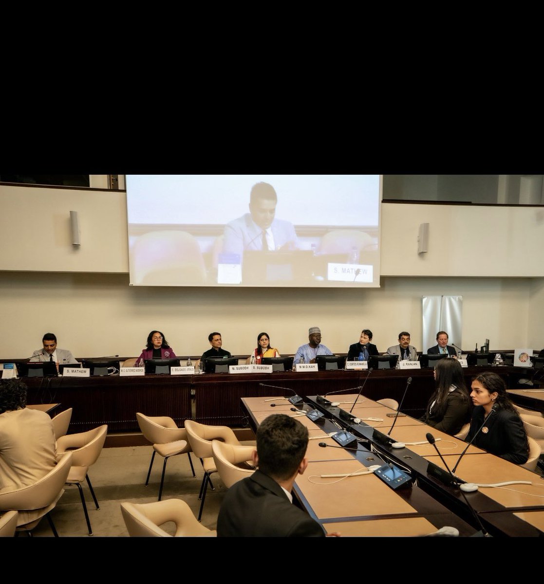 HydRising_1's tweet image. Announced in Geneva. Implemented in Hyderabad.
Under the leadership of CM Revanth Reddy, and driven by Jayesh Ranjan through the SPEED initiative, Telangana launches India’s first Youth Climate Action &amp;amp; Innovation Centre with 1M1B — a flagship step of the Telangana Rising Net…