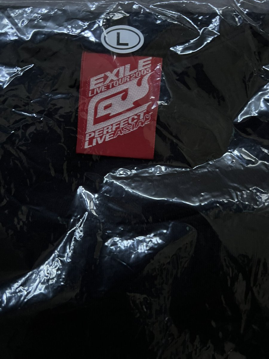 2pride_'s tweet photo. 今の時代で言うデッドストックの状態で2005年のEXILE Tシャツ出てきた。
EXILE LIVE TOUR 2005 PERFECT LIVE ASIA
#EXILE #PERFECTLIVE #ASIA
#ATSUSHI #SHUN #HIRO #MAKIDAI #USA #MATSU https://t.co/uRGcZVqrxN