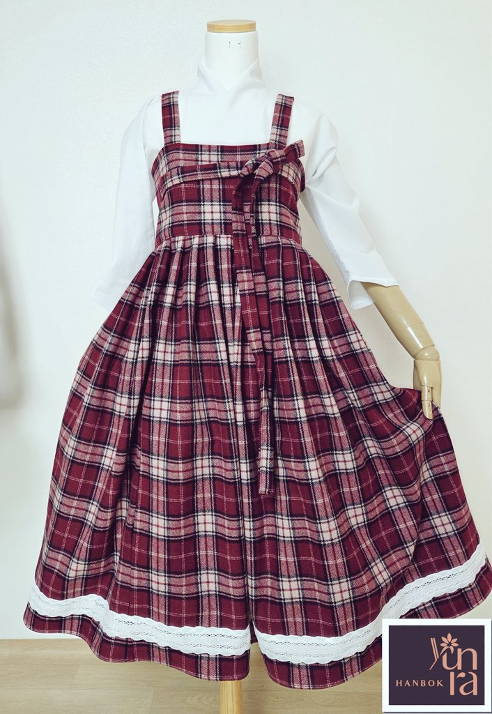 Yunra_Hanbok's tweet image. 🍒체리타르트
🍓레드베리타르트
🍁메이플피칸타르트
🍫초코타르트
말기치마 샘플 모두 나왔습니다!
(레이스는 모두 생크림 느낌 가득한 3, 4번째 사진 속 레이스로 통일될 예정입니다)
현재 판매완료된 말기치마는 모두 주말~다음주 초 사이 추가제작되어 나올 예정이니 조금만 기다려 주세요🥰