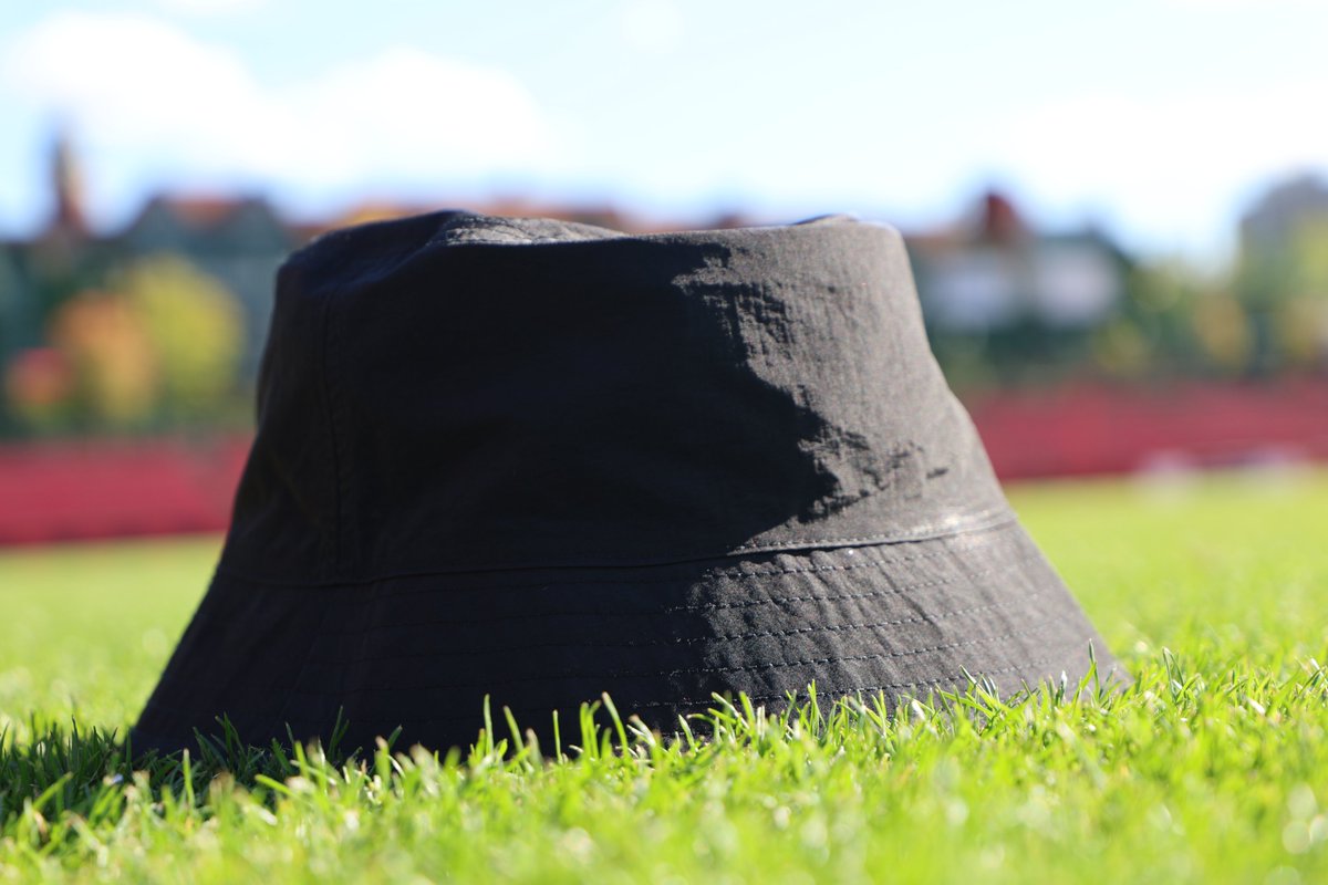 consaofficial's tweet image. 11/29(土)愛媛戦は、#ISHIYAサンクスマッチ2025⛄
来場先着21,000名様に #リバーシブルハット をプレゼント☺赤面にはたくさんのドーレくんが散りばめられています🦉
※アウェイゾーンでの配布はございません
※チケット1枚につき1つのお渡しとなります…