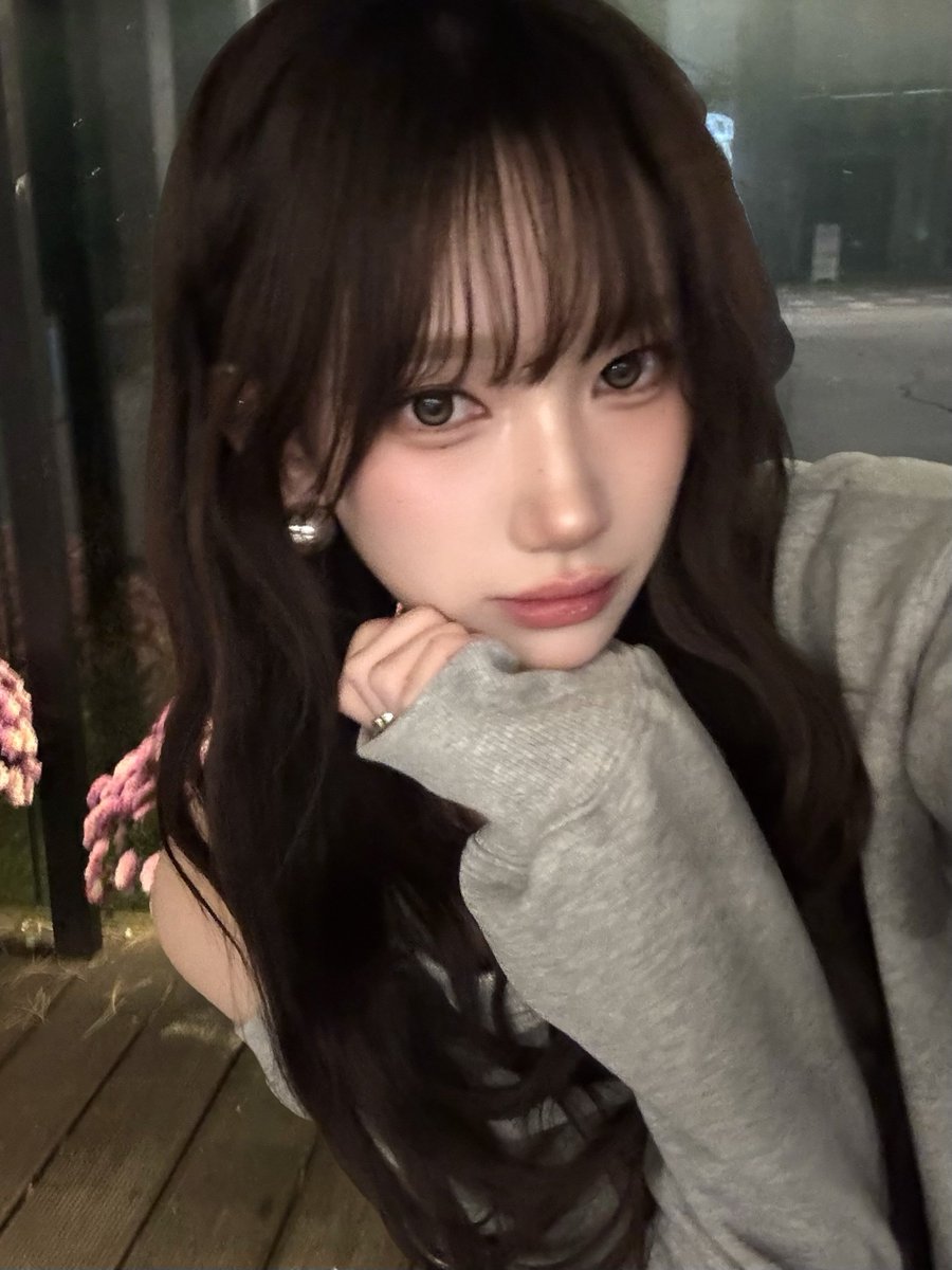 선물 —̳͟͞͞💁🏻‍♀️ᩚ 🎁

#USPEER #유스피어
#SOEE #소이