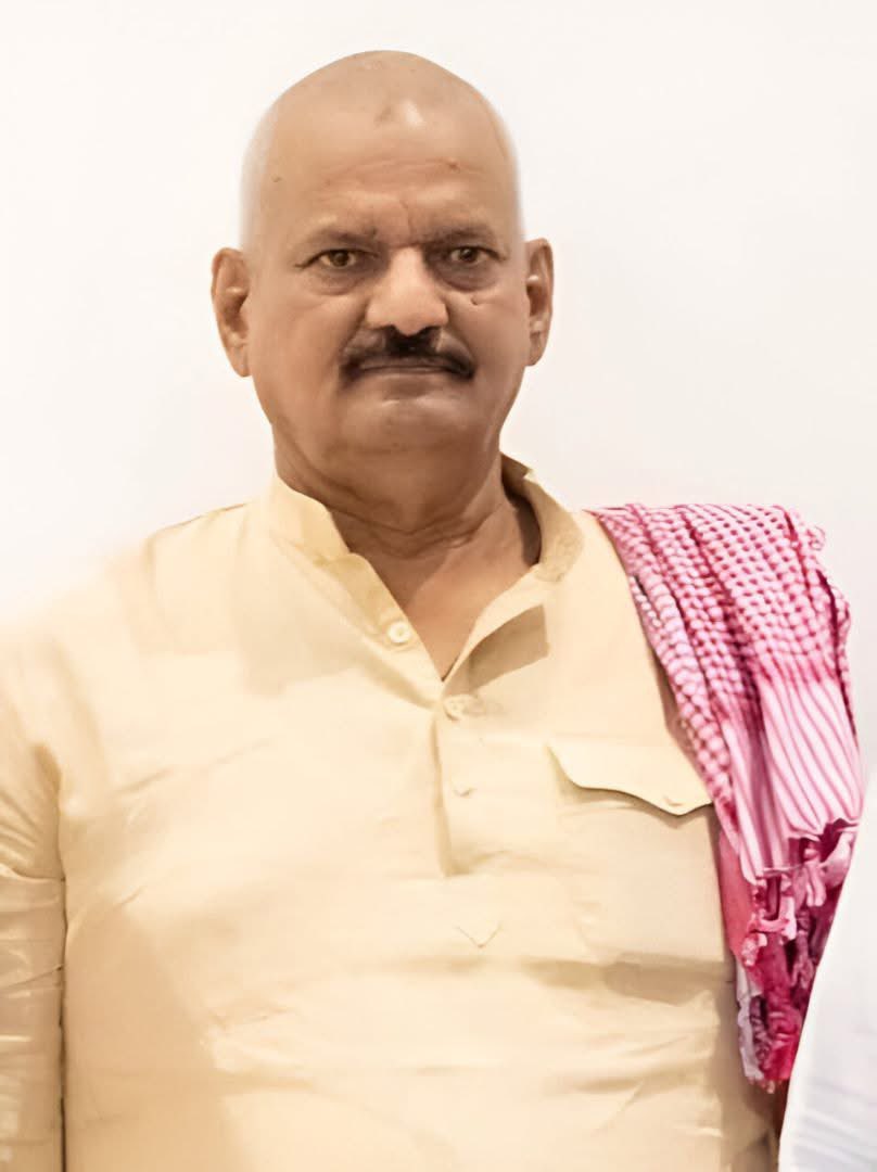 Gauravmla786's tweet image. घोसी विधानसभा से समाजवादी पार्टी के विधायक श्री सुधाकर सिंह जी का निधन, अत्यंत दुःखद !

ईश्वर उनकी आत्मा को शांति दें।

शोक संतप्त परिजनों को यह असीम दुःख सहने का संबल प्राप्त हो।

भावभीनी श्रद्धांजलि !

#PDA #SamajwadiParty #AkhileshYadav