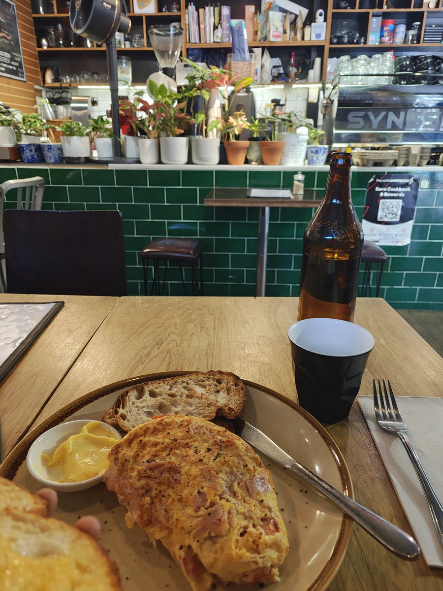 milified's tweet image. Eating exorbitantly priced omelettes in cute little cafes is how I preserve my sanity.
#TableForOne