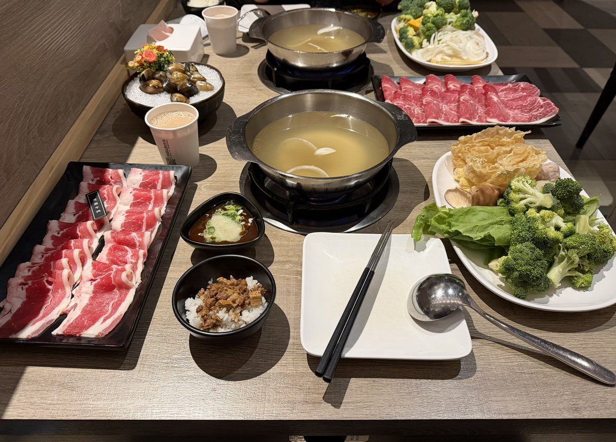 hihi🌚 tweet media