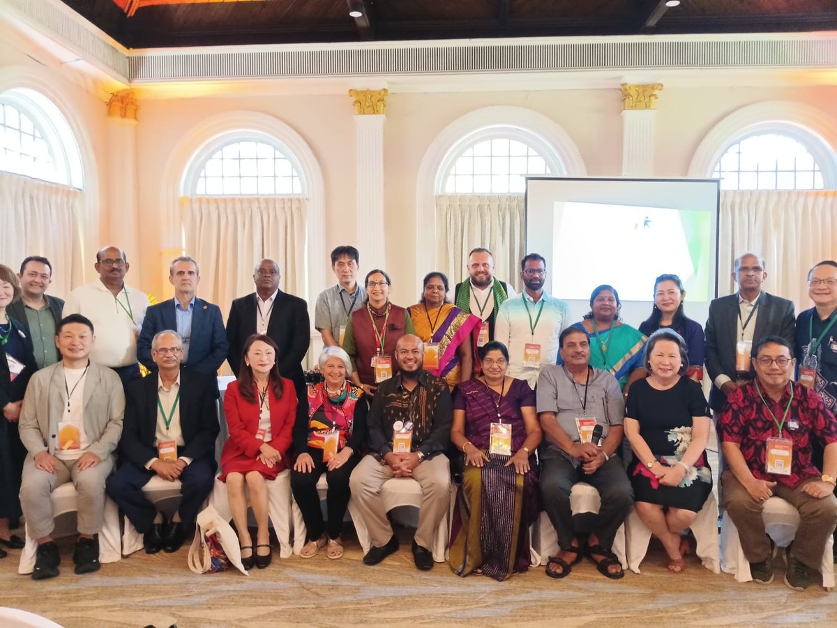 IASSW_AIETS's tweet photo. Prof. Annamaria Campanini represented IASSW at the 28th APSWC, presenting on Global Standards and strengthening regional–global collaboration with APASWE leadership. 🌍

#IASSW #APASWE #APSWC2025 #SocialWork #GlobalStandards https://t.co/yfF8QNzZzO