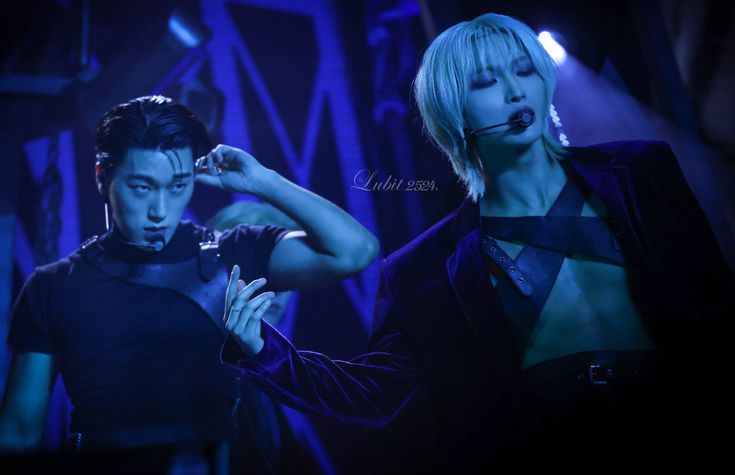 queenmotherhwx's tweet image. Future pack luna omega SH and his alpha bodyguard SN who will do anything to keep him from any harm. The only way he gets to profess his love without SH knowing