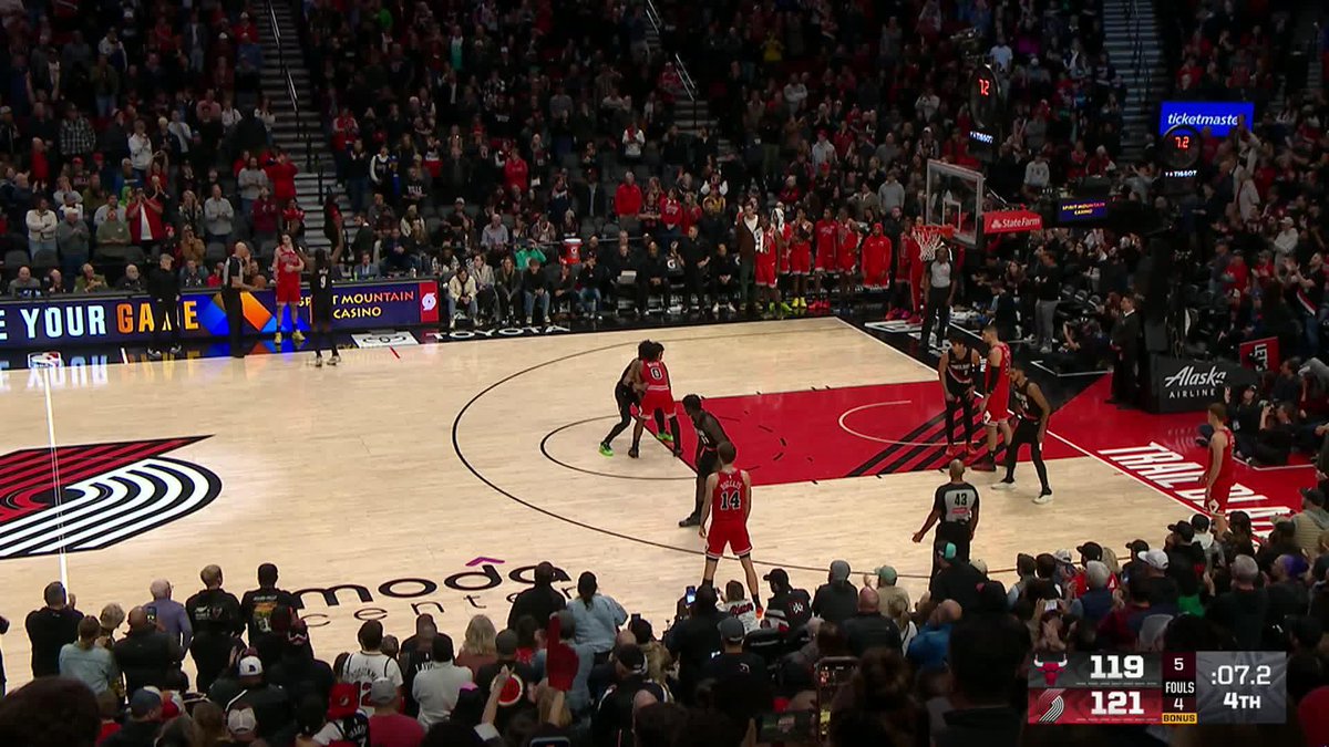 VOOOOOOOOOOCH FOR THE WIN.

@NikolaVucevic | @CHSN__ 