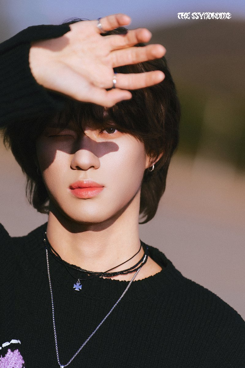 thessyndrome's tweet photo. THE SSYNDROME (더씬드롬) Digital Single 【ALIVE】 Teaser Image : Take ver.

✈️ 2025. 11. 27 6PM (KST)

#THESSYNDROME #더씬드롬
#도민규 #DOMINKYU #都旻奎 #ドミンギュ
#ALIVE #THESSYNDROME_ALIVE https://t.co/PNTU5QQKno