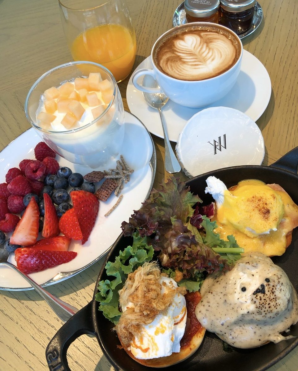 โทษที เฮียตื่นสายไปหน่อยขอรวบเป็น brunch ไปเลยละกัน