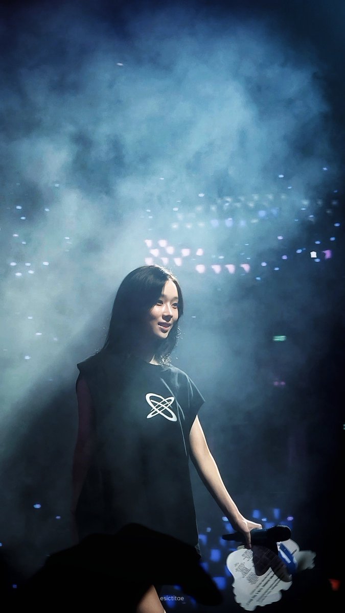 esictitae's tweet photo. 𝘶𝘯𝘵𝘪𝘭 𝘸𝘦 𝘮𝘦𝘦𝘵 𝘢𝘨𝘢𝘪𝘯 💙✨️ https://t.co/fuAtpM3PbE