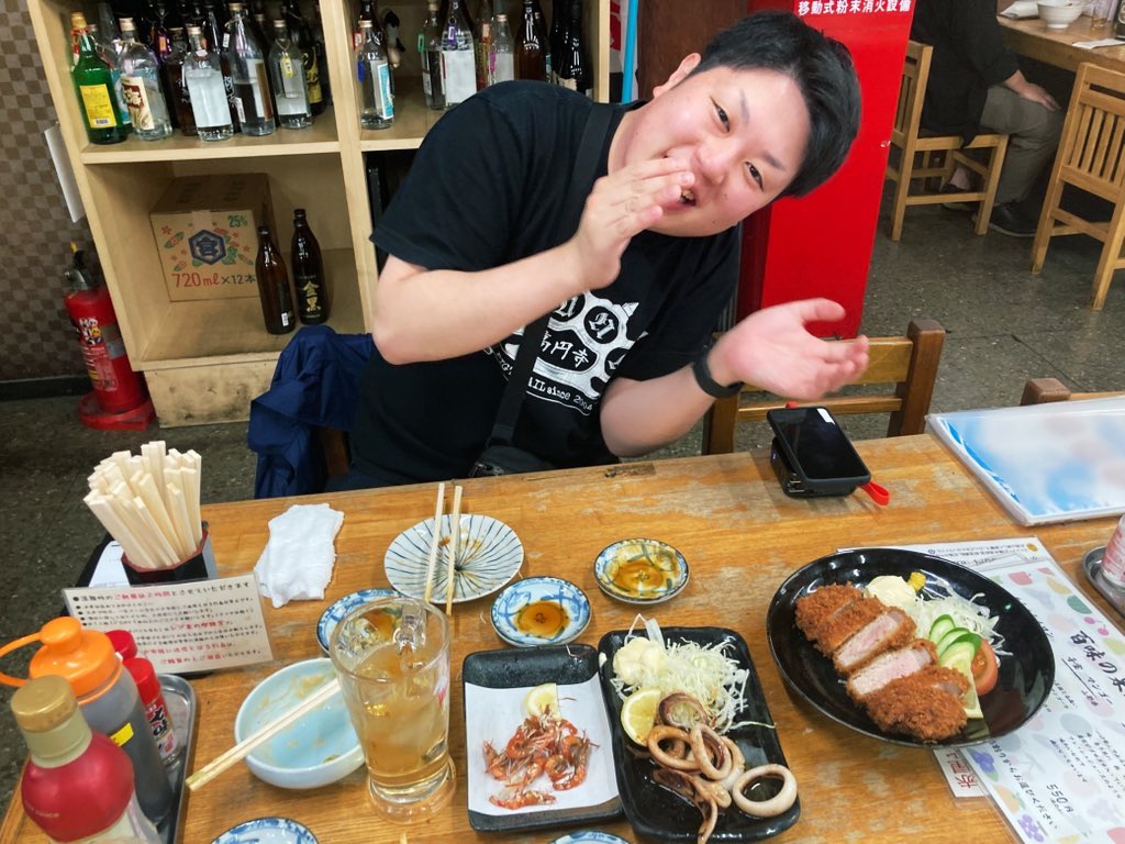 wk_nxlv's tweet photo. ヱヰ十で一番狂気を秘めた男MARU。

今日が���生日らしい。おめでとう🎉

95年生まれ同士、まだまだ切磋琢磨してこう。靴は片方どっかやらないようにね。

これからもよろしく！ https://t.co/IgBKLe7l3w