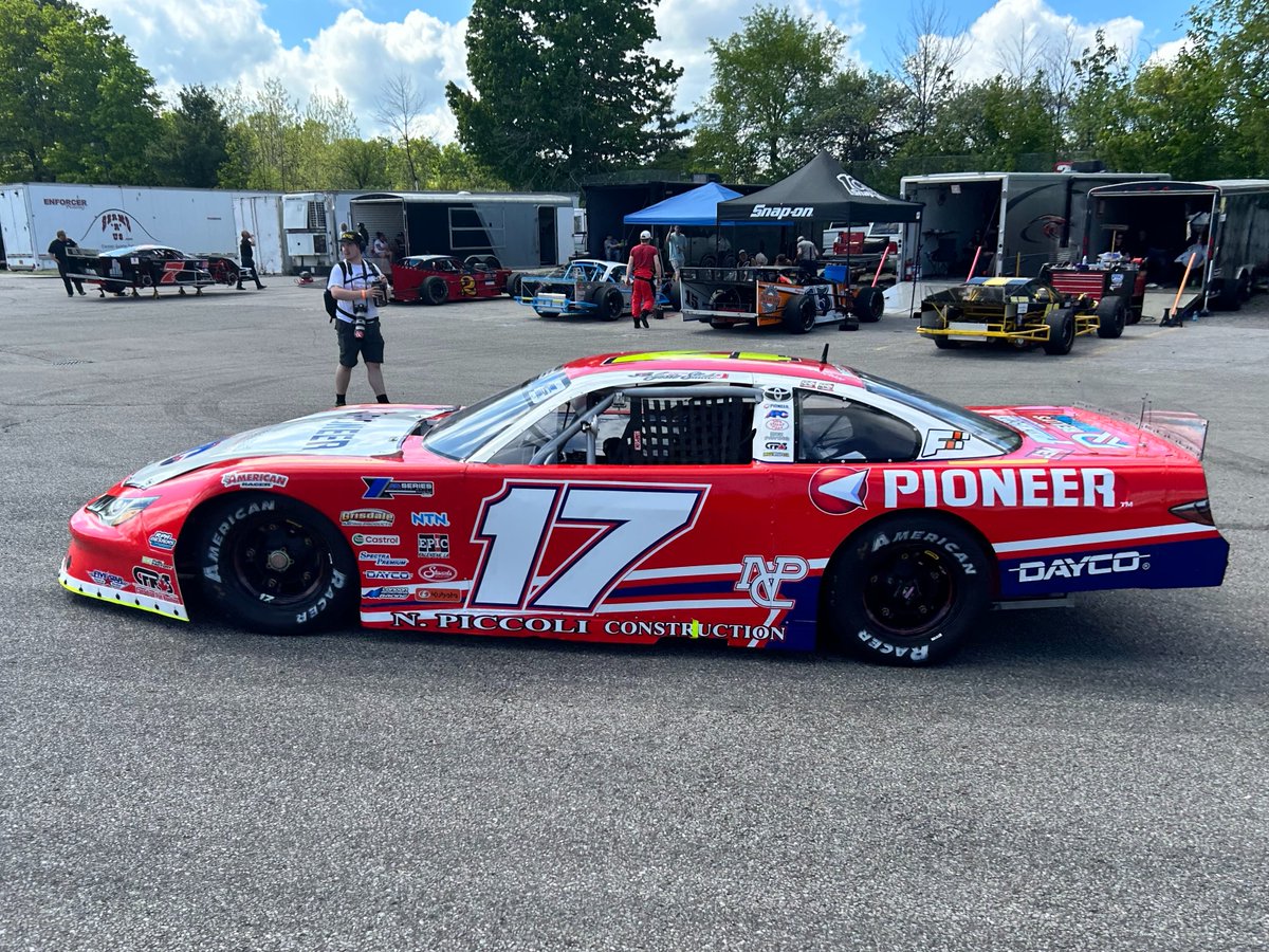 Short Track Pictures tweet media