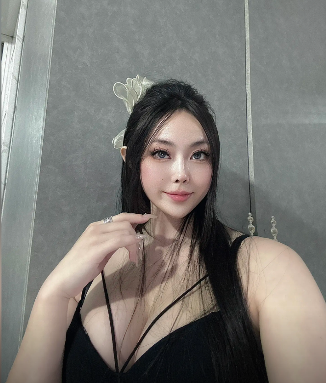 Misou96k's tweet photo. 팔러워 부탁해 ^^ 좋은 하루 
#섹트 #맘눌뎀 #일탈 https://t.co/AuN9R7sWFO