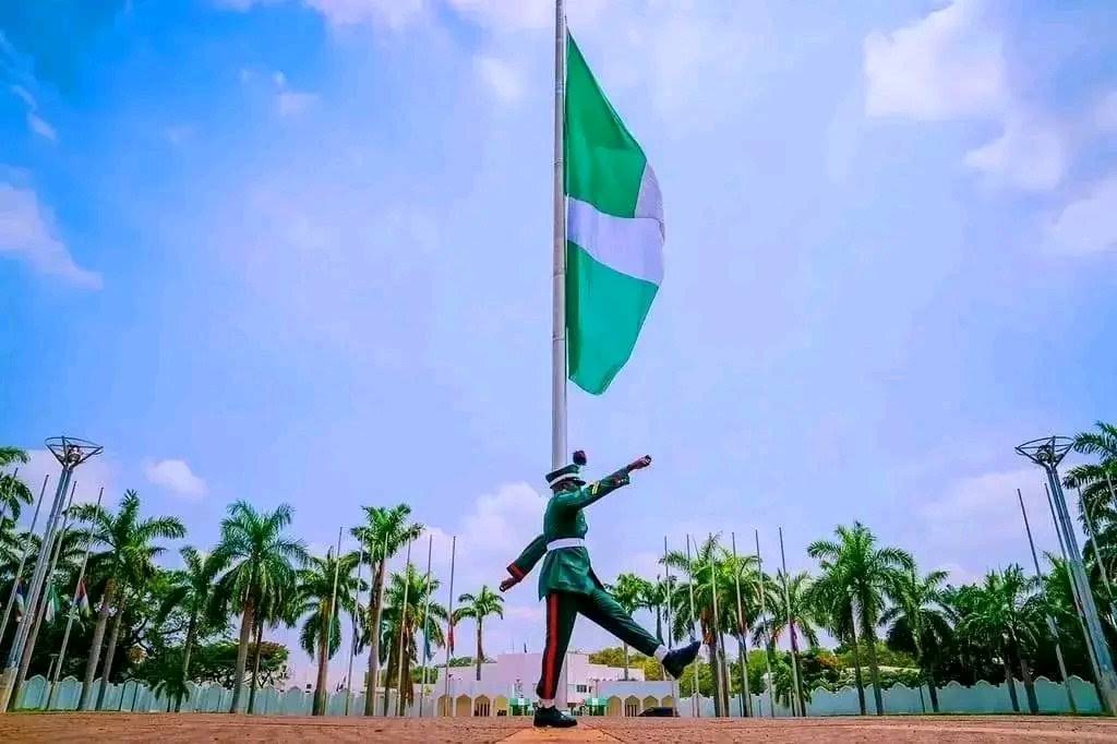 Imo won ko ni Jo Lori orilede Nigeria. Meaning their counsel will not stand over my country Nigeria.