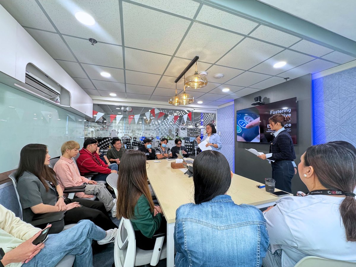 onecoredevit's tweet image. Insight + inspiration = better experiences.

Empowered by this TED talk, our operations team is now more motivated than ever to make every customer moment count. ✨

#OneCoreDevIT #CoreCommunity #EmployerBranding