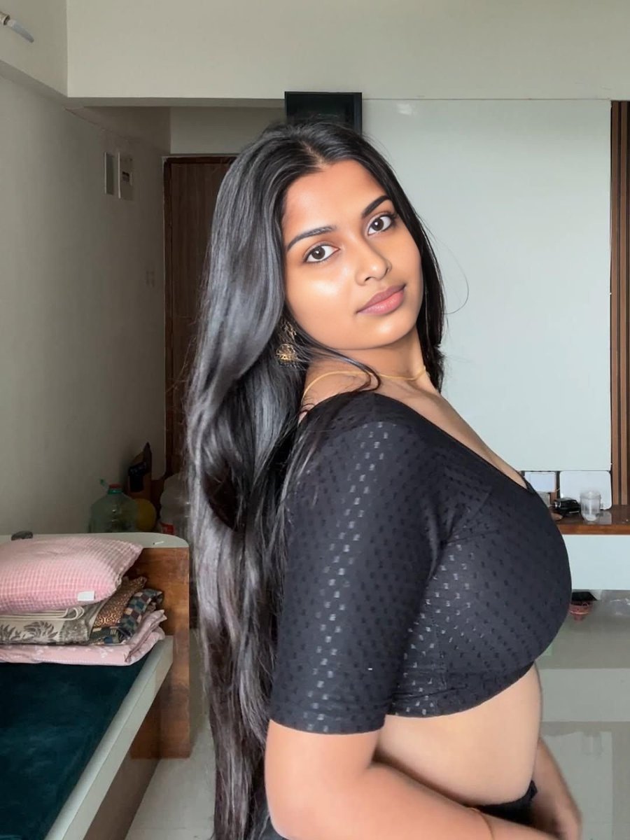 Nandana2005's tweet image. 🖤✨💥