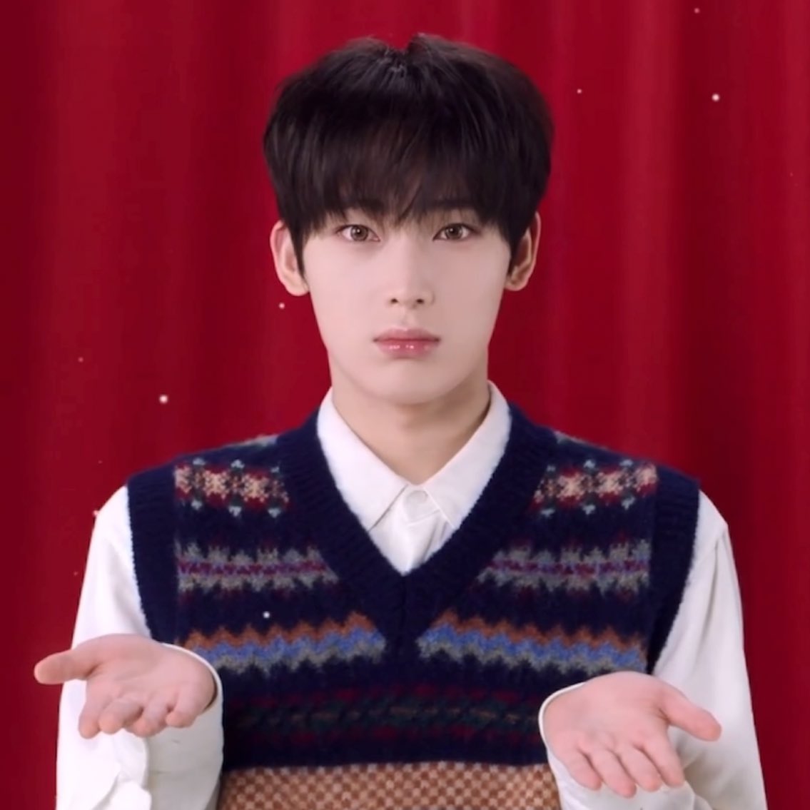 너 이렇게나 귀엽다고.....