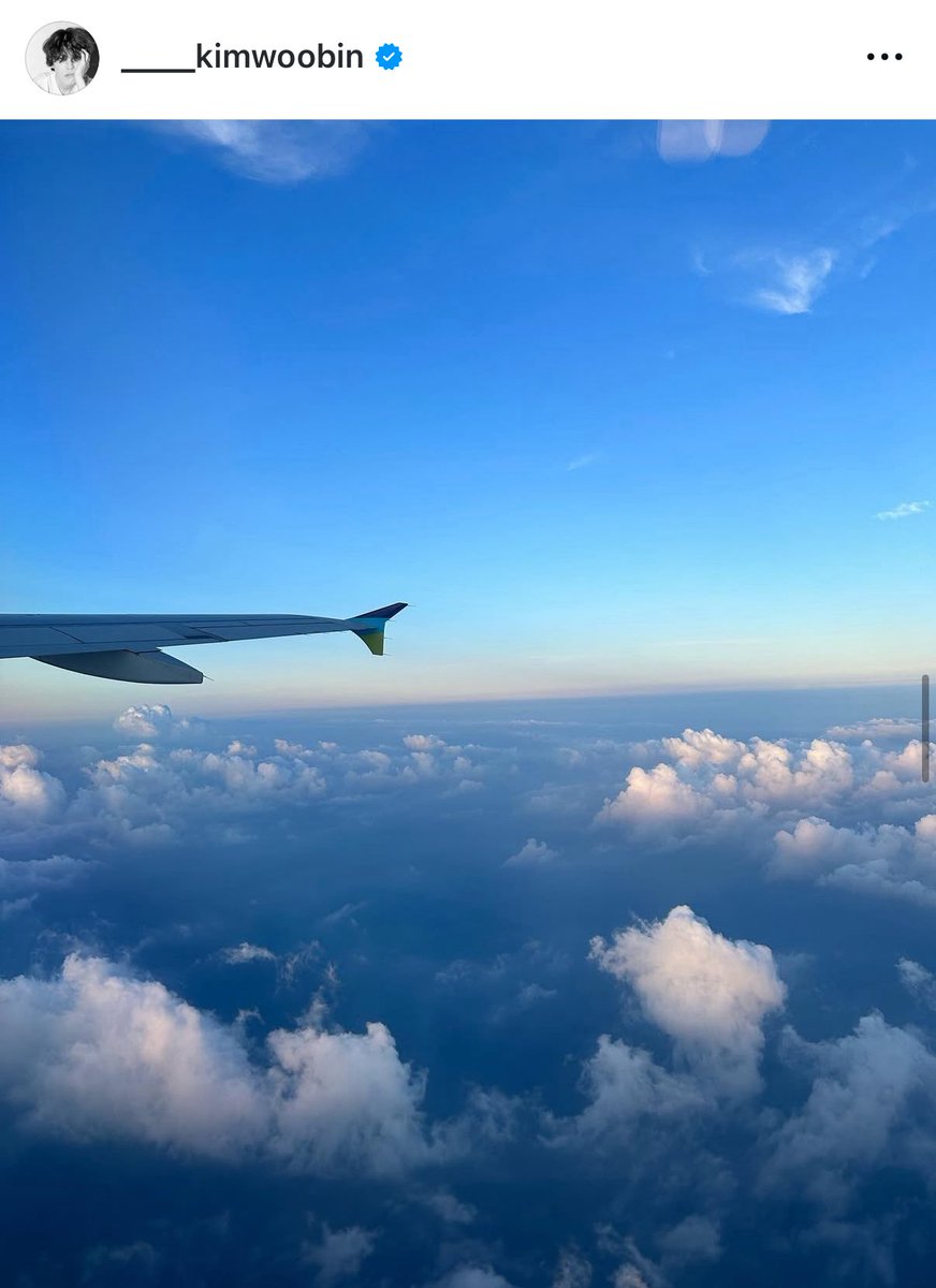 キムウビンとシンミナ、素敵なふたりだなと思った忘れられない話があって…古いファンの方が亡くなった時、釜山まで足を運んで直接弔問して追悼したキムウビンと弔花を送ったシンミナ

"いつも君が僕に会うために通ってくれていた道を君の最期の挨拶のために通ってみたら本当に遠くて大変な道だった"