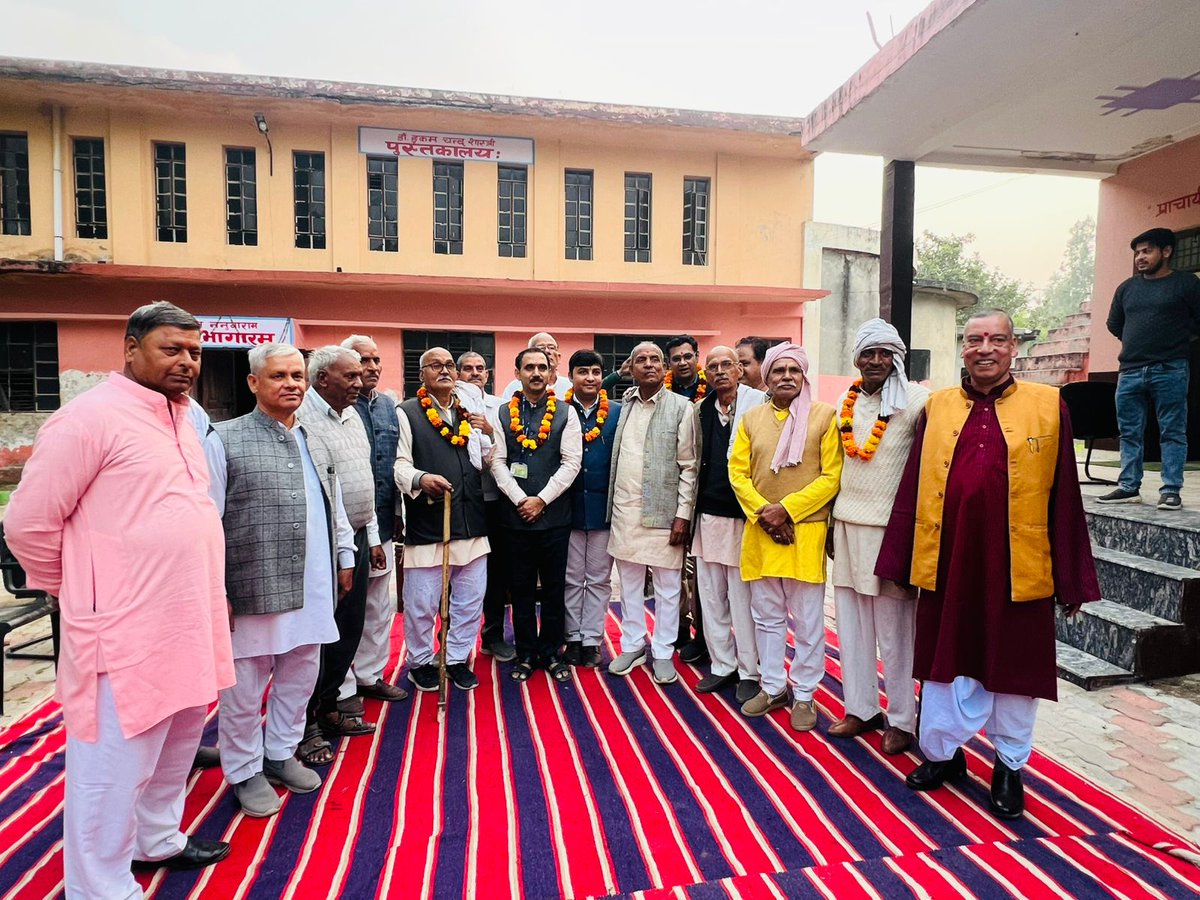 CentralSanskrit's tweet image. @CentralSanskrit को विद्या प्रचारिणी सभा पलवल,@hsvbaghola हरियाणा संस्कृत विधापीठ ने 12 एकड़ भूमि #CSU को दान स्वरूप भेंट की है। कुलपति @shrivarakhedi ने कहा भूमि दान से बड़ा परोपकार नही। 
@PMOIndia
@EduMinOfIndia
@dpradhanbjp
@NayabSainiBJP
@ragamuki @indpawarM @kuldeep_prof